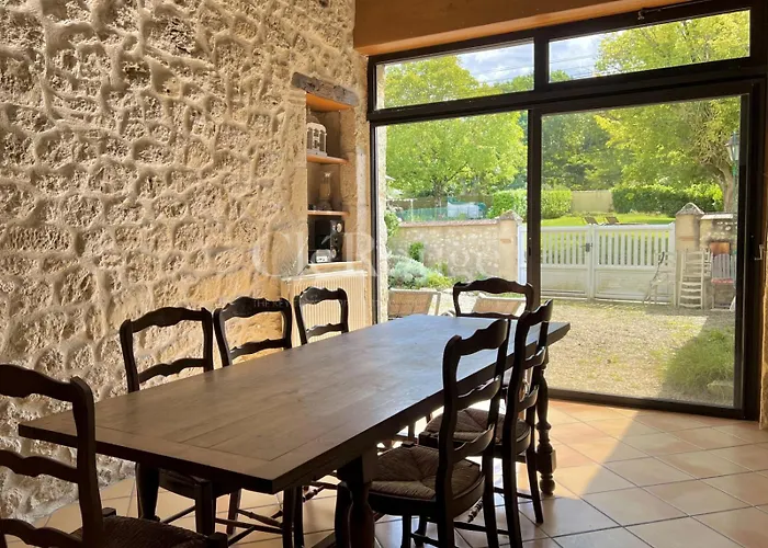 Converted Barn In Winelands *